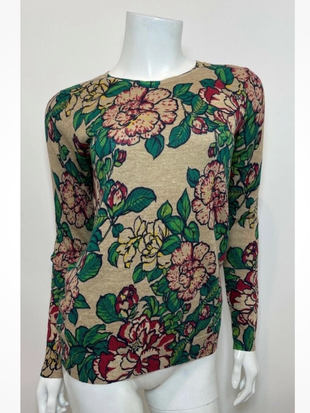 6397 Floral linen sweater NWOT